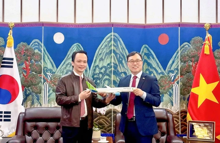 Ông Trịnh Văn Quyết tái xuất